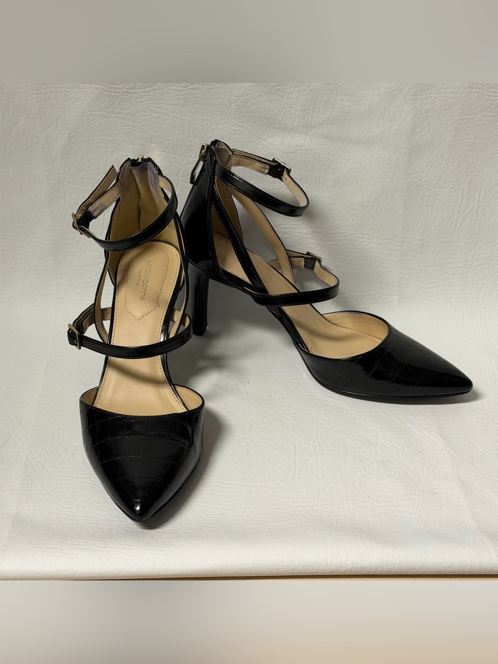 Liz Claiborne Women's Harvey
Stiletto Heel Pumps Sz 8.5M - Picture 6 of 9